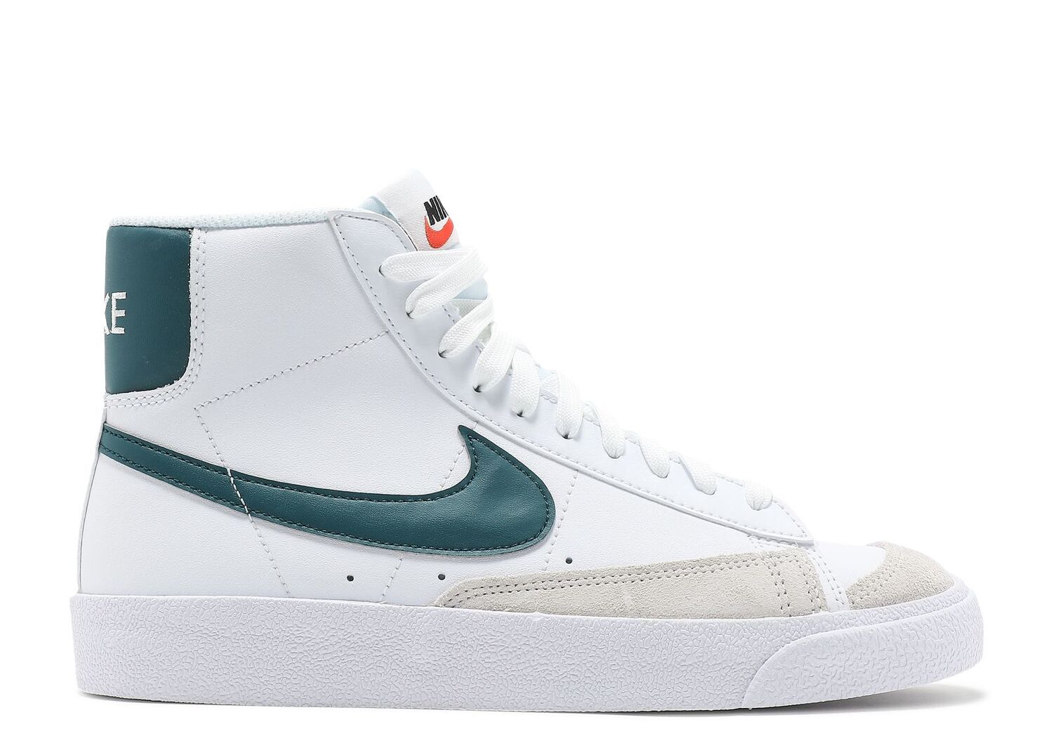 

Кроссовки Nike Blazer Mid '77 Gs 'White Dark Teal Green', белый