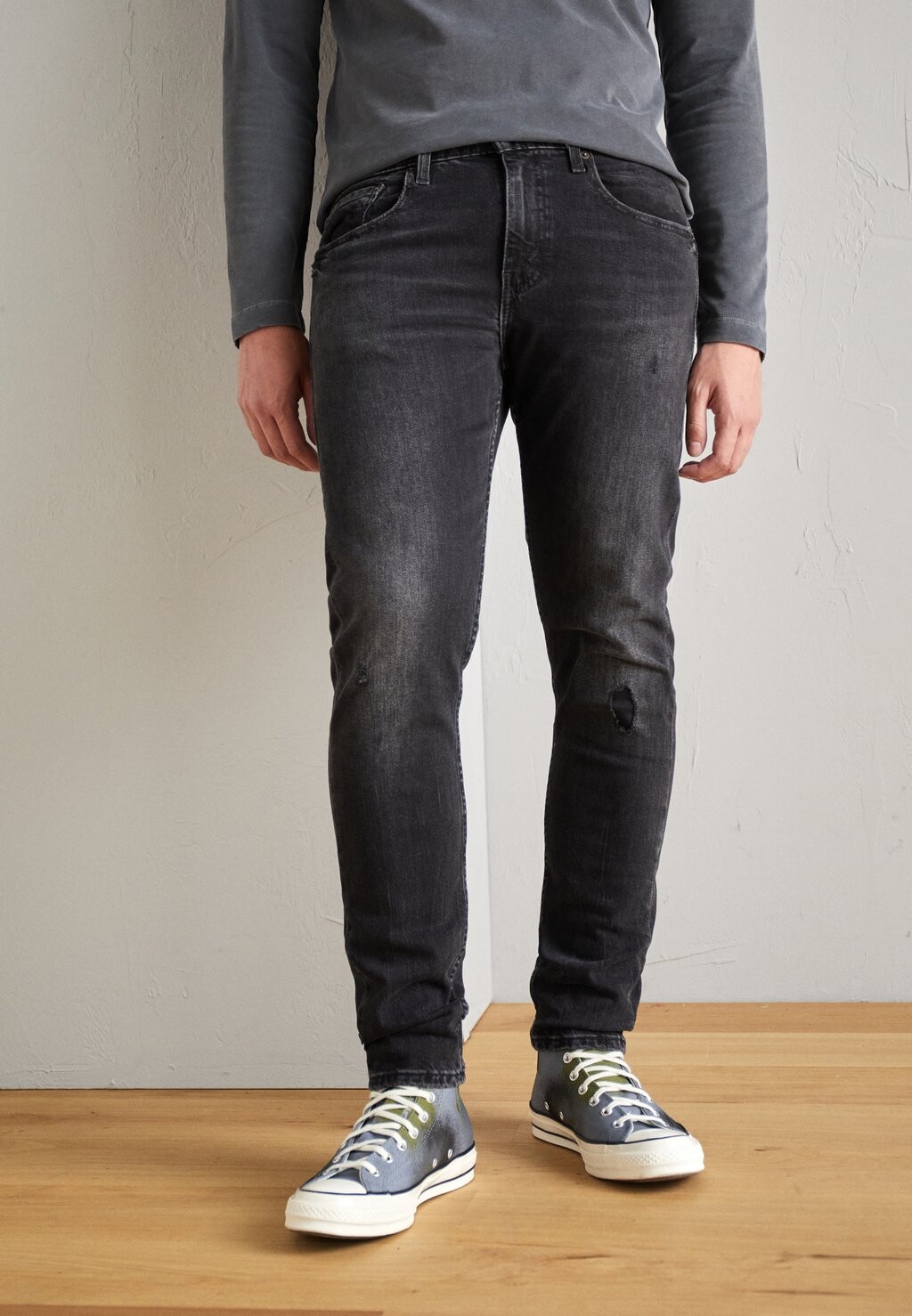 

Зауженные джинсы Levi's