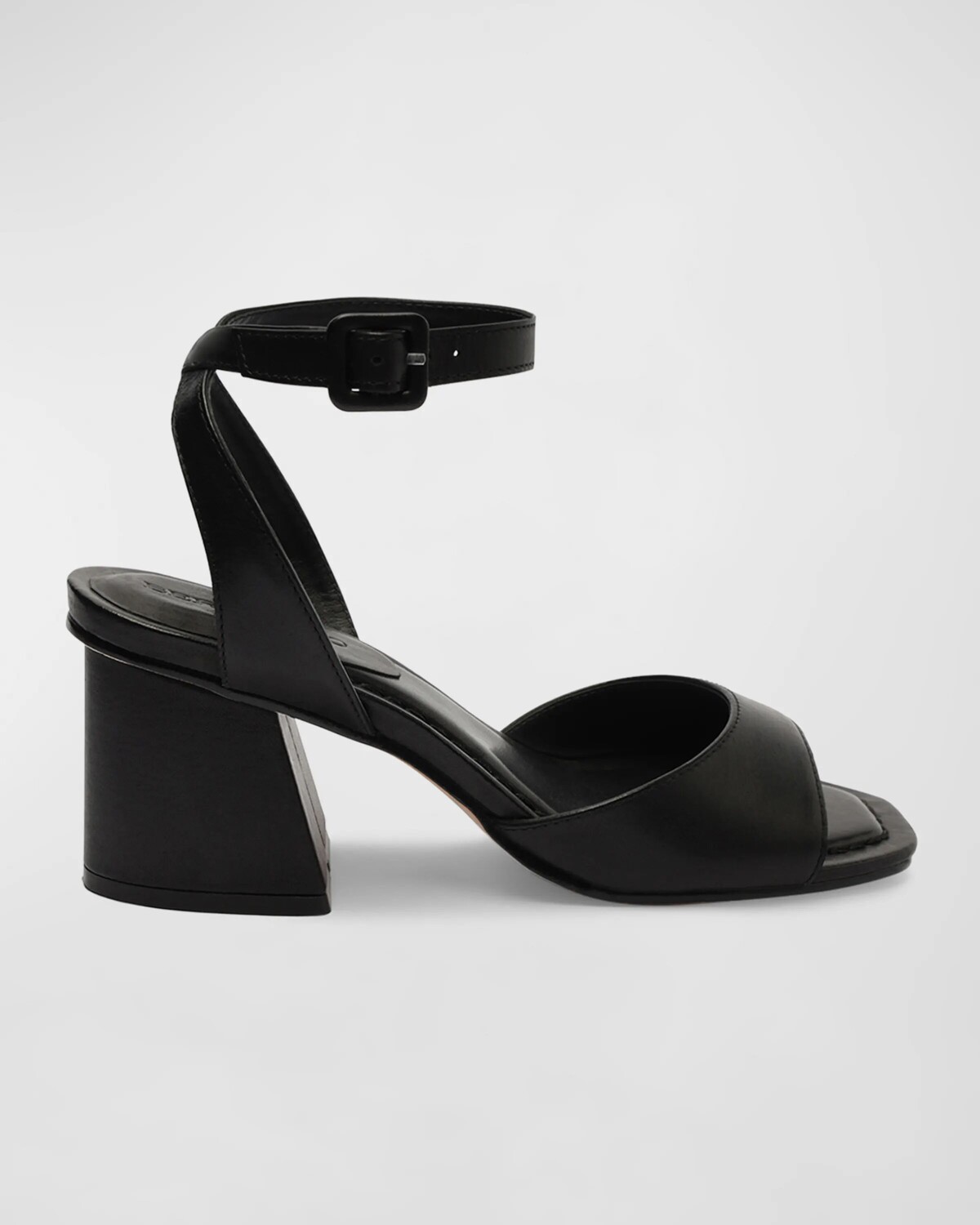 

Сандалии Nyack на среднем каблуке Bernardo, цвет Black Antique Calf