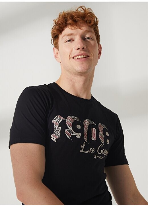 

Черная мужская футболка с круглым вырезом 232 LCM 242027 ZETA BLACK Lee Cooper, черный