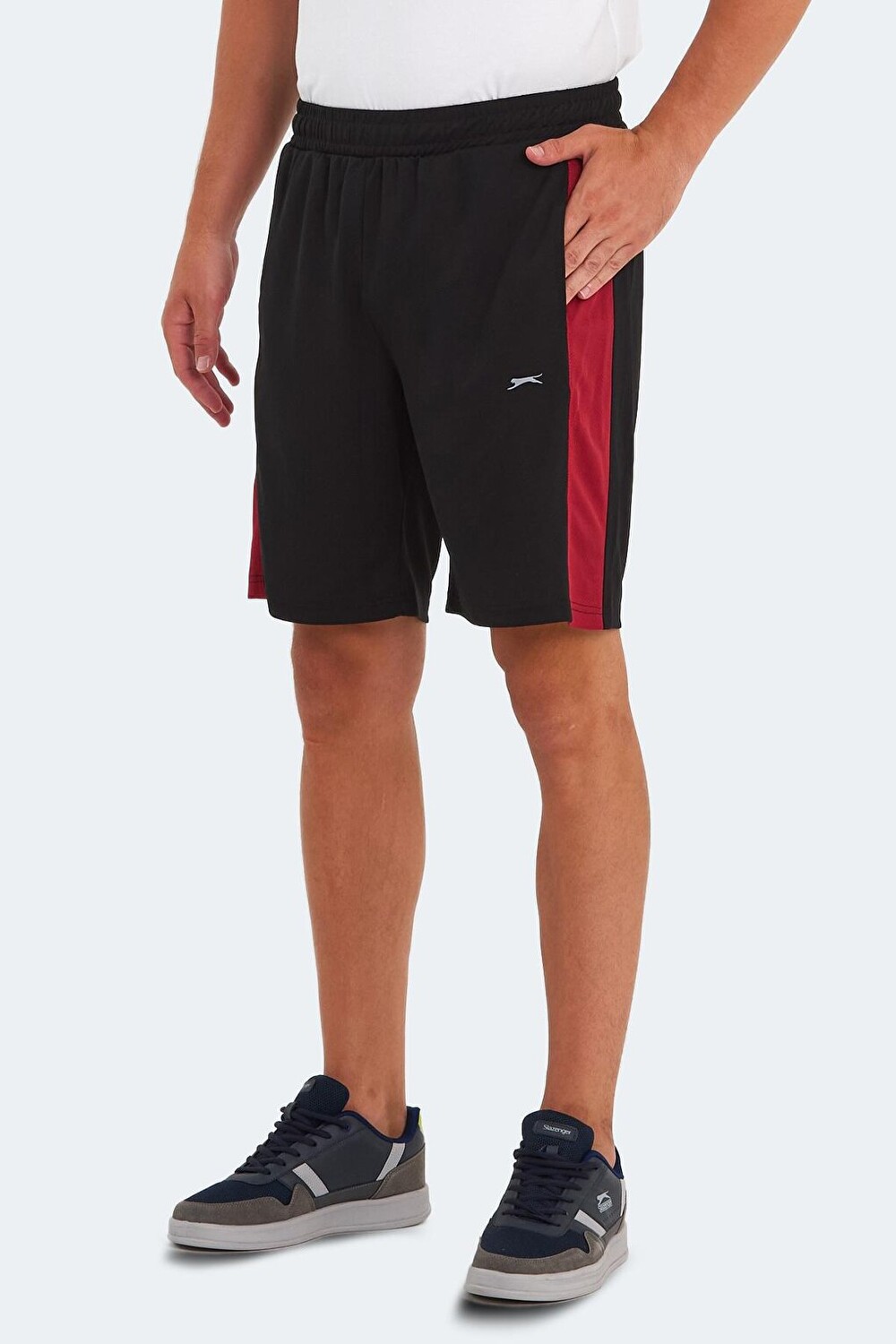 

REMAIN Мужские шорты черный/красный SLAZENGER