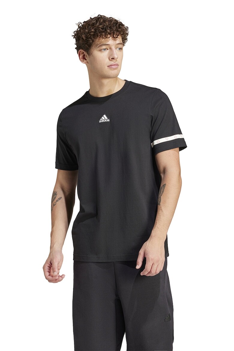 

Футболка с овальным вырезом и логотипом Adidas Sportswear, черный