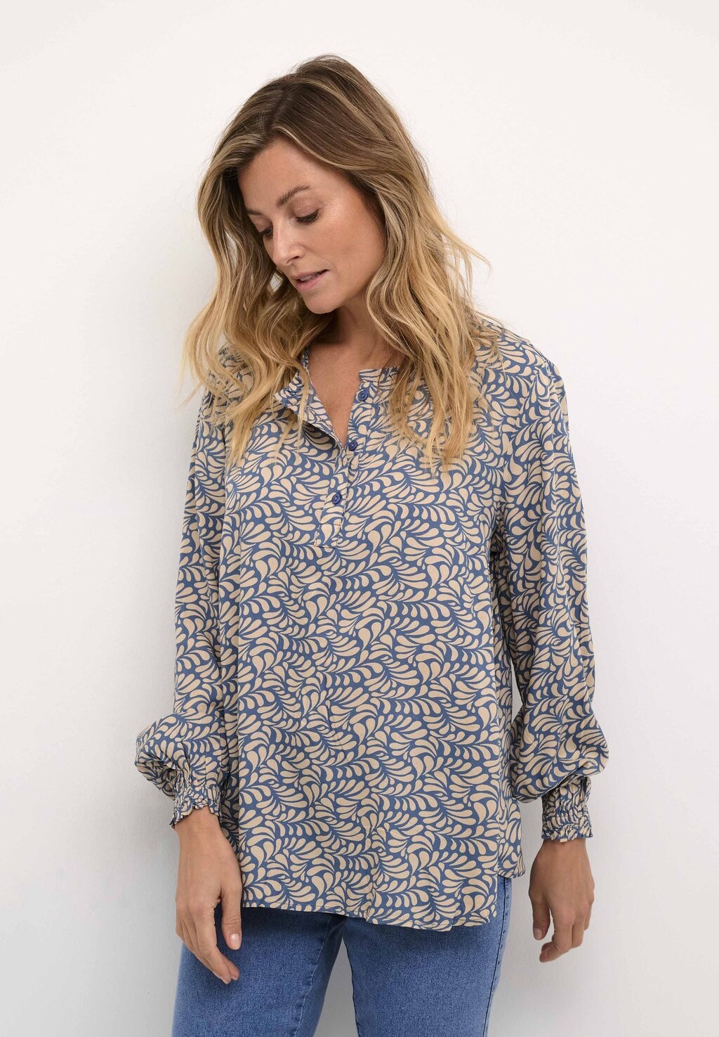 

Блузка BPLIVA LONG SLEEVE Kaffe, цвет feather gray china blue leaf