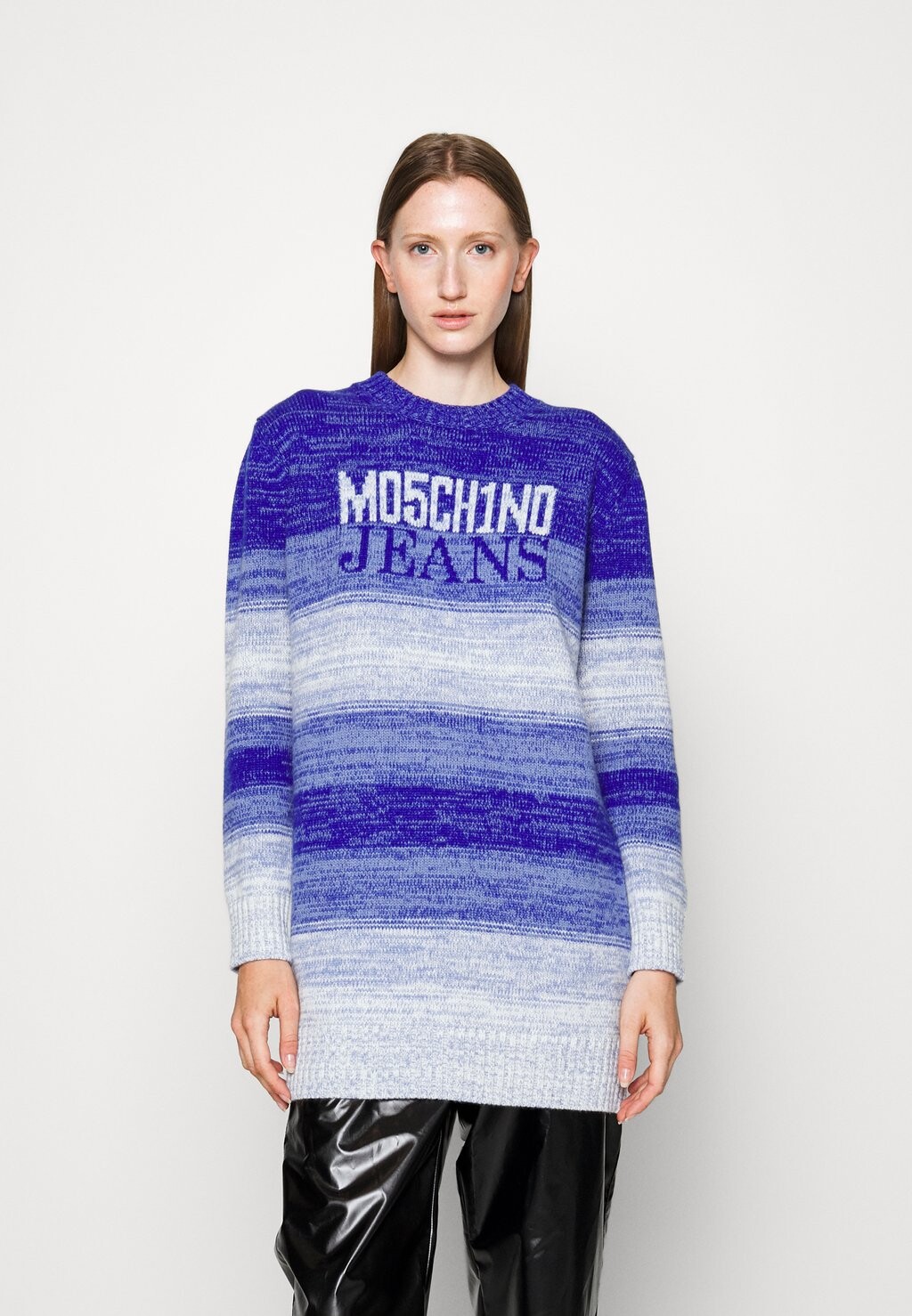 

Свитшот MOSCHINO JEANS, цвет fantasy blue