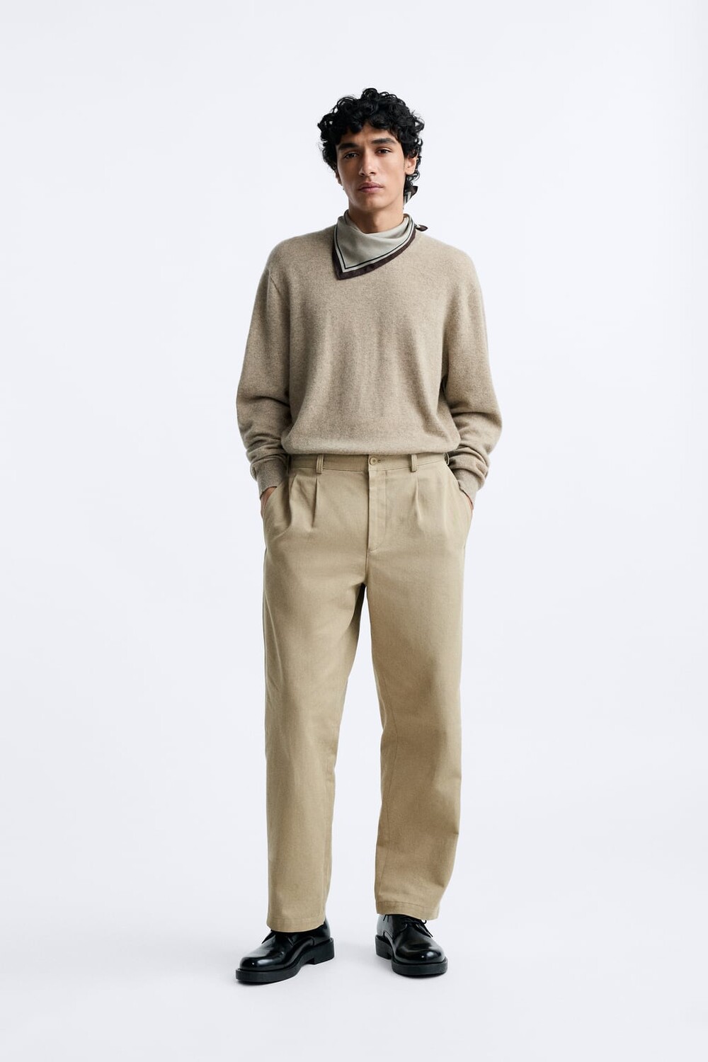 

Прямые брюки со складками ZARA, бежевый