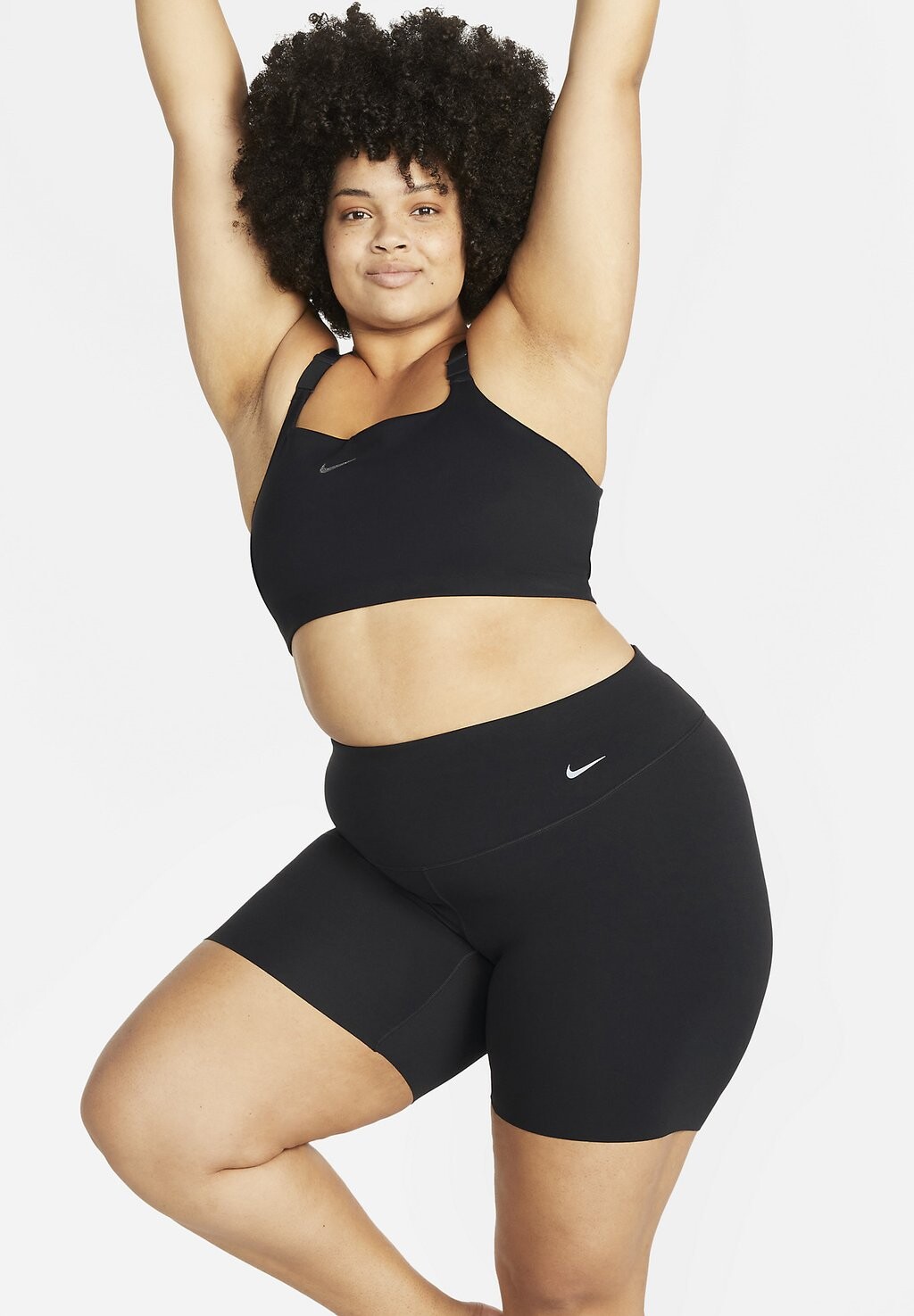 

Тайтсы Nike, черный