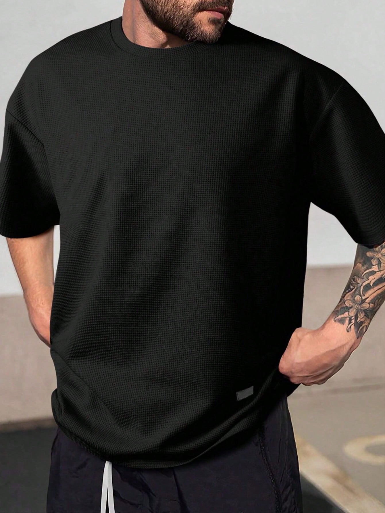 Мужская однотонная футболка с короткими рукавами Manfinity Homme размера плюс, черный