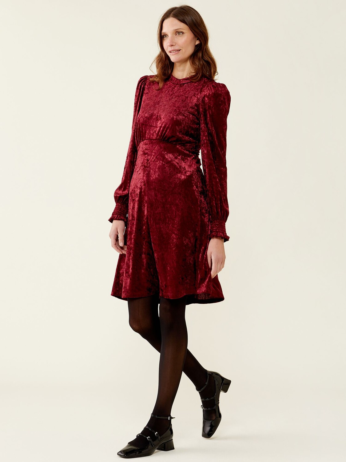 

Бархатное мини-платье Finery Cecilia, бордовый