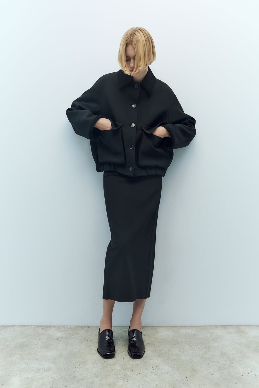 

Лоферы с искусственной лакированной отделкой ZARA, черный