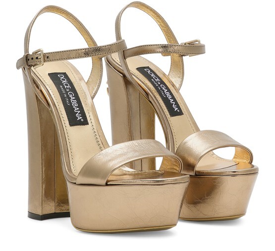 

Платформы из телячьей кожи с фольгированным кракеле. Dolce & Gabbana, золотой