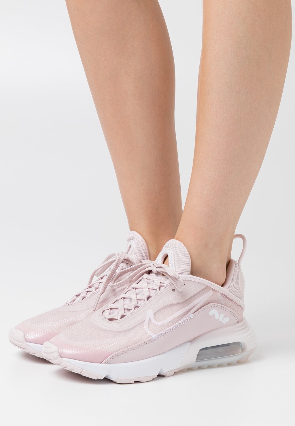 

Низкие кроссовки Nike, светло-розовый