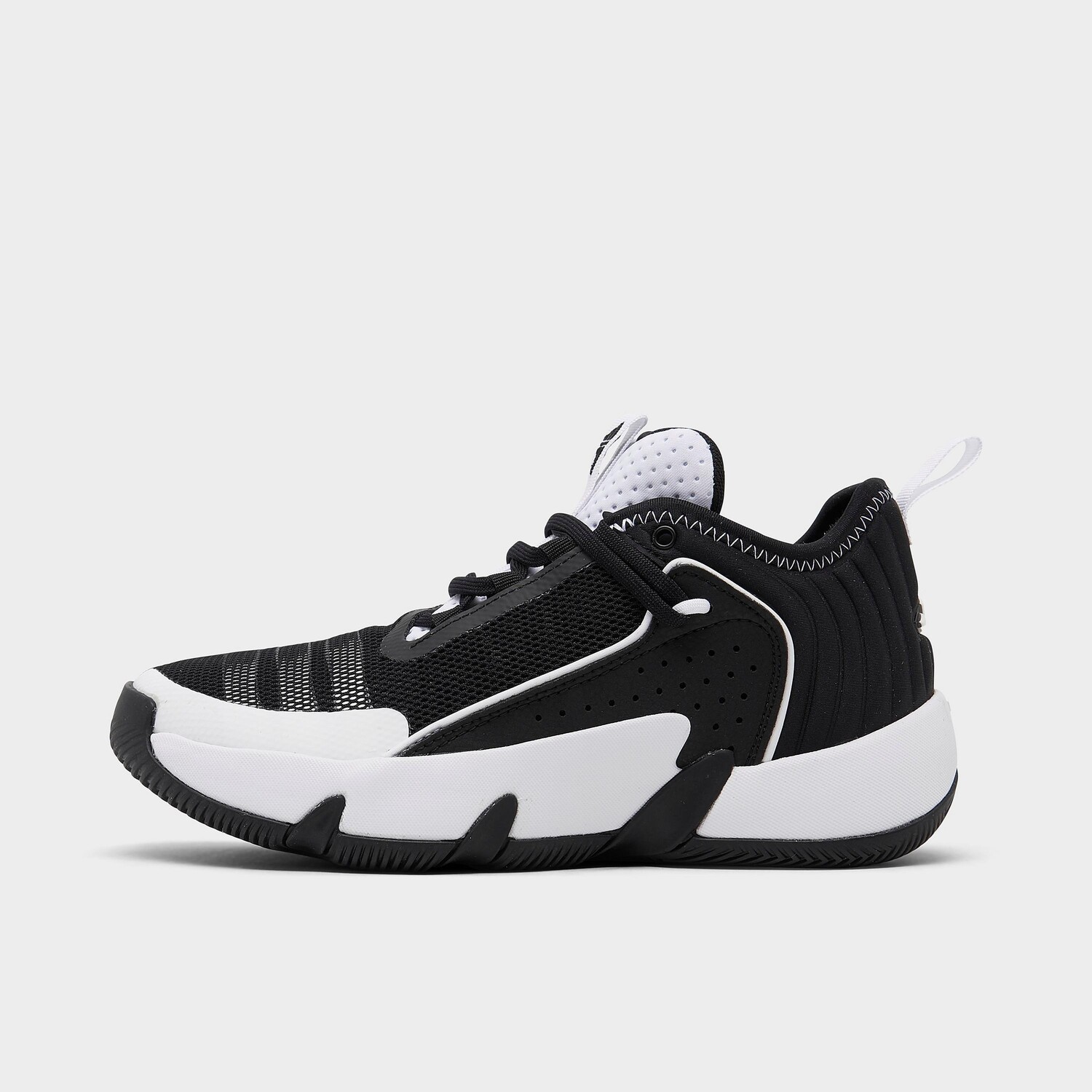 

Баскетбольные кроссовки для маленьких детей adidas Trae Young Unlimited, черный