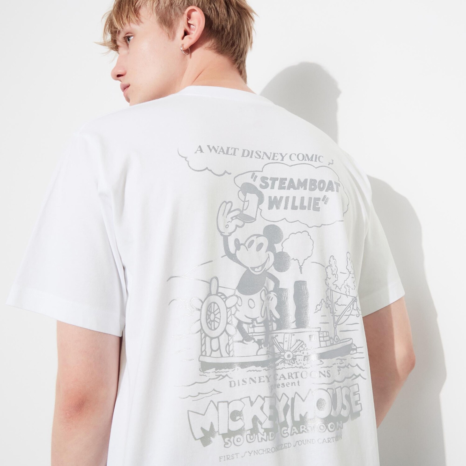 

Футболка Mickey Shines UT Graphic Uniqlo, белый