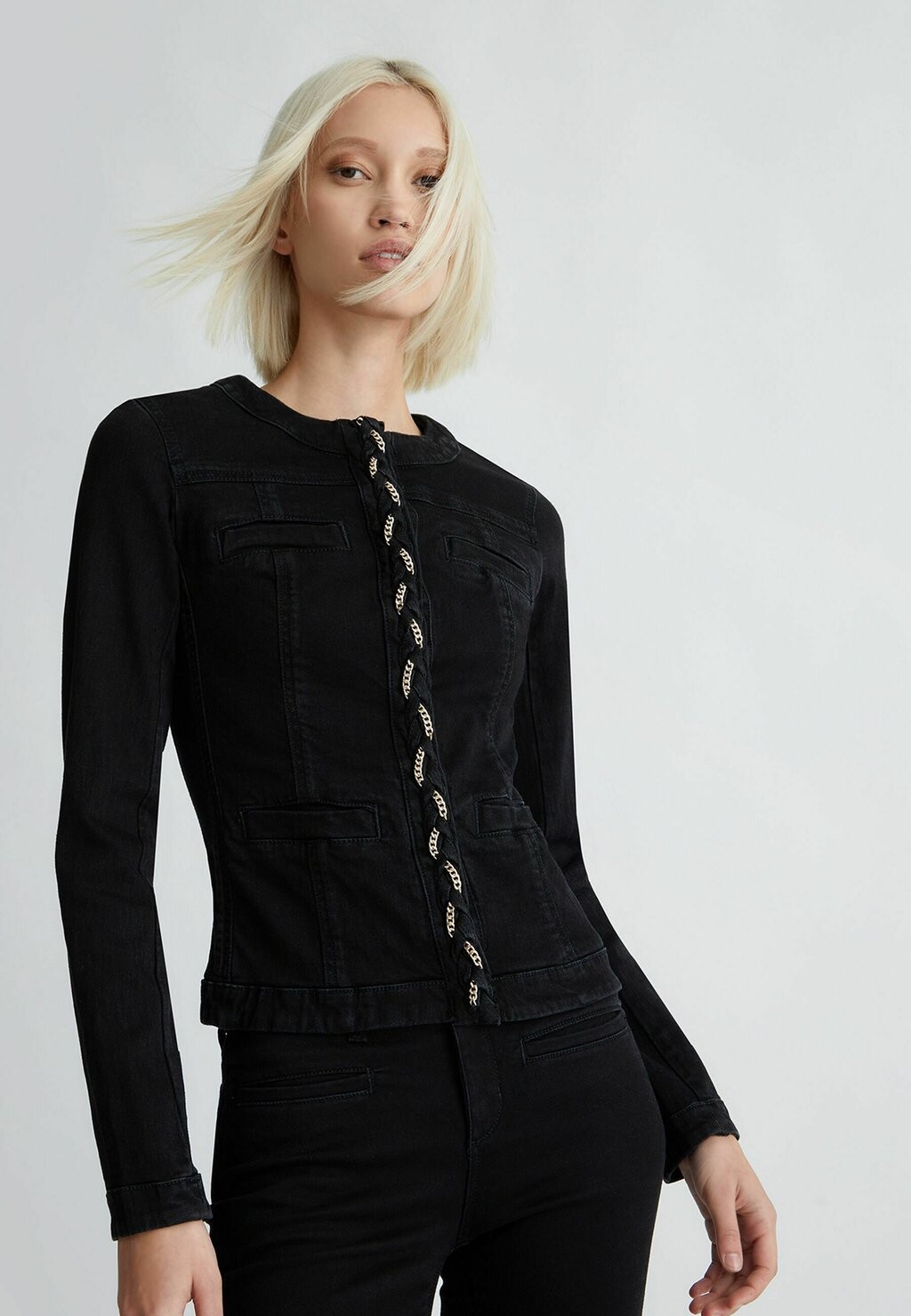 

Джинсовая куртка LIU JO С ДРАГОЦЕННЫМИ ДЕТАЛЯМИ, цвет black denim