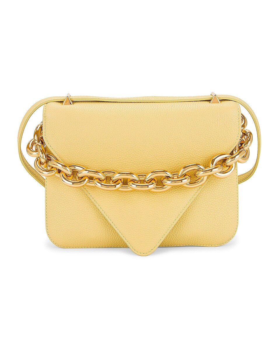 

Сумка через плечо Bottega Veneta Envelope, цвет Butter & Gold