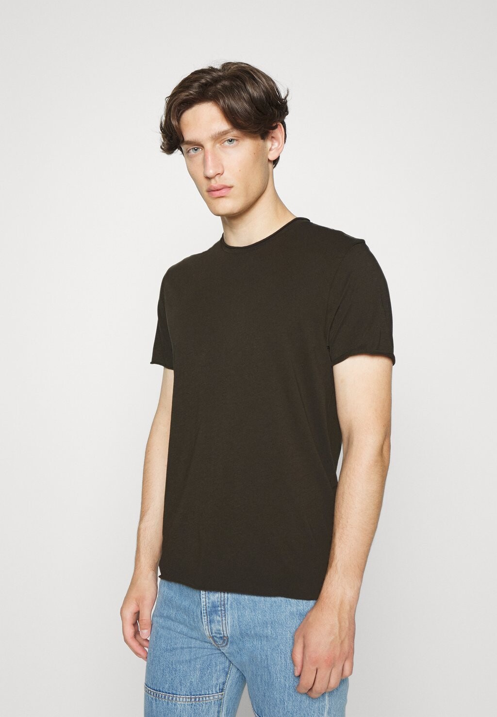 

Базовая футболка ROLL NECK Filippa K, темно-зеленый лес