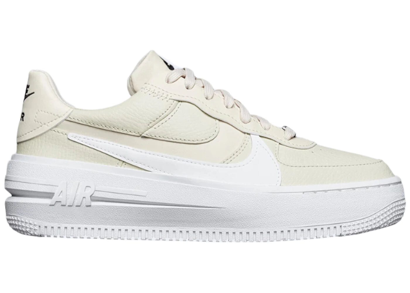 

Кроссовки Nike Air Force 1 PLT.AF.ORM Fossil женские, белый
