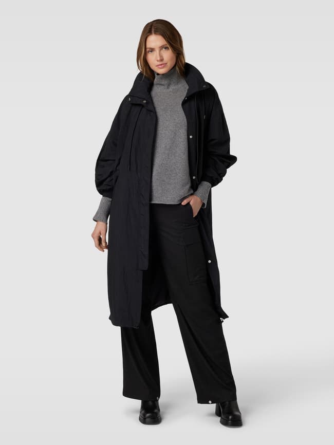 цена Пальто с воротником стойкой модель Feliciani HUGO, черный