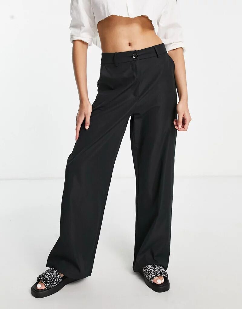 

Черные широкие брюки Urban Threads