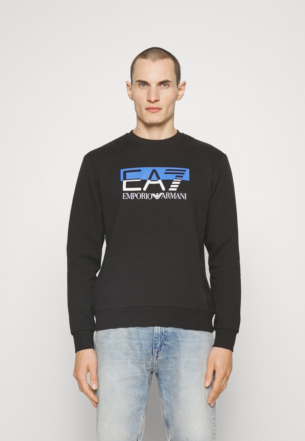 

Толстовка EA7 Emporio Armani, черный
