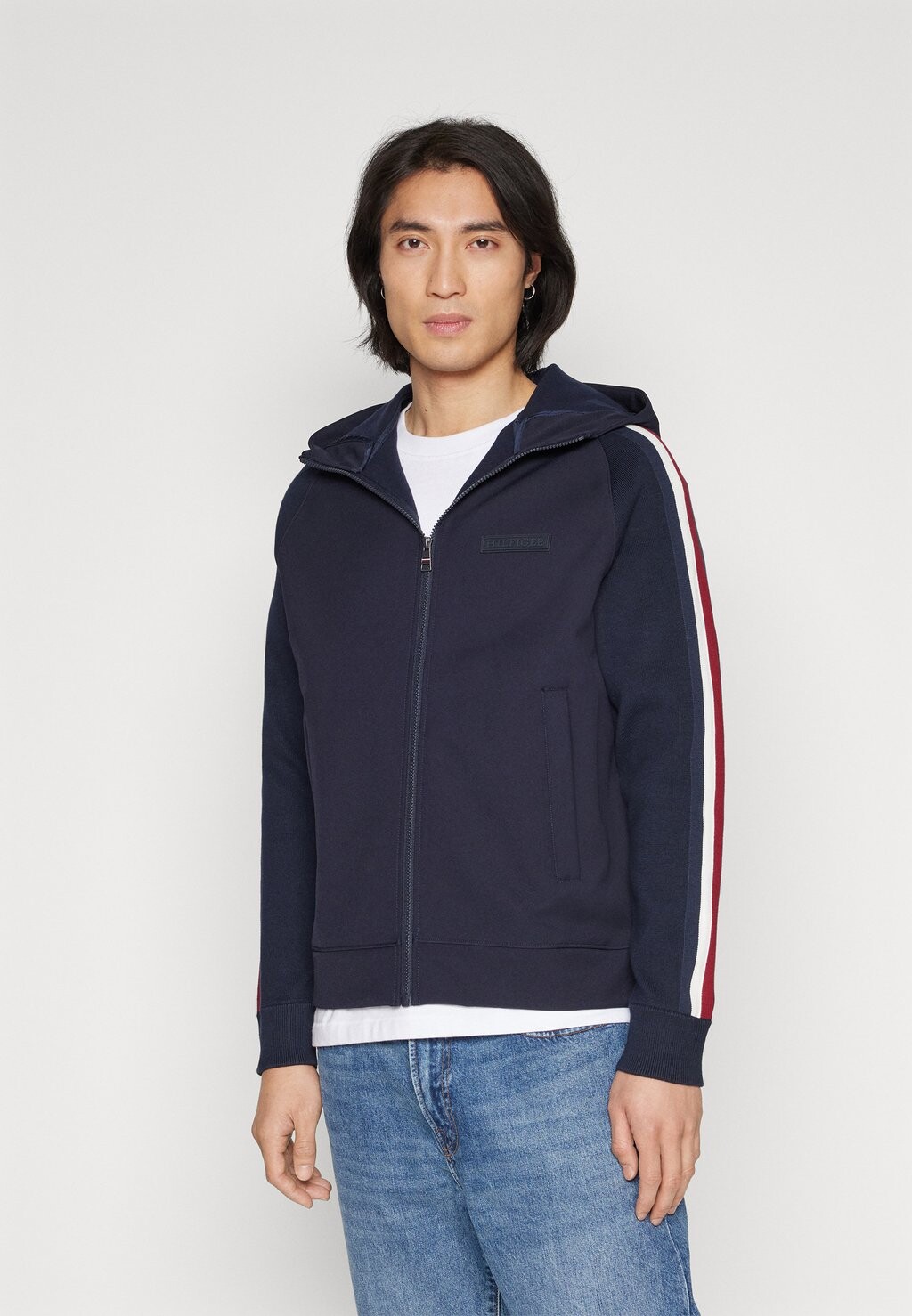

Весенняя куртка Tommy Hilfiger, темно-синий