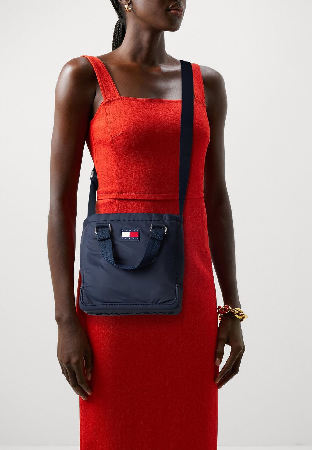 

Сумка UNCOVERED MINI TOTE Tommy Jeans, цвет dark night navy