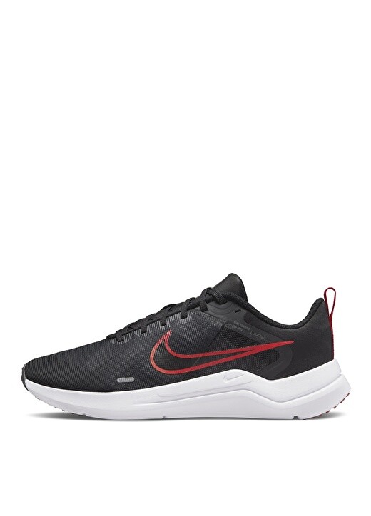 

Черные, серые и серебряные мужские кроссовки для бега Nike