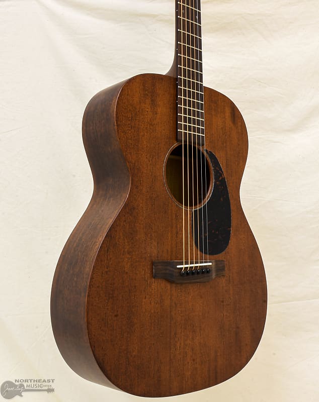 Акустическая гитара C.F. Martin 000-15M