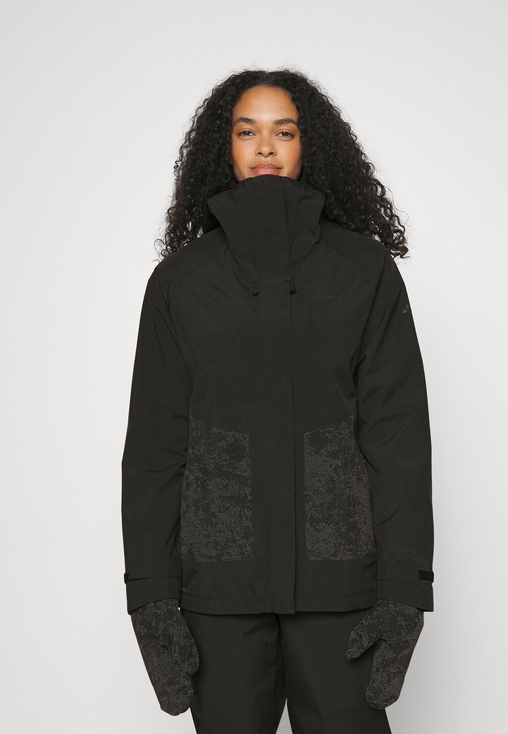 

Жёсткая куртка ЖЕНСКАЯ КУРТКА COMYOU RAIN JACKET Vaude, чёрный