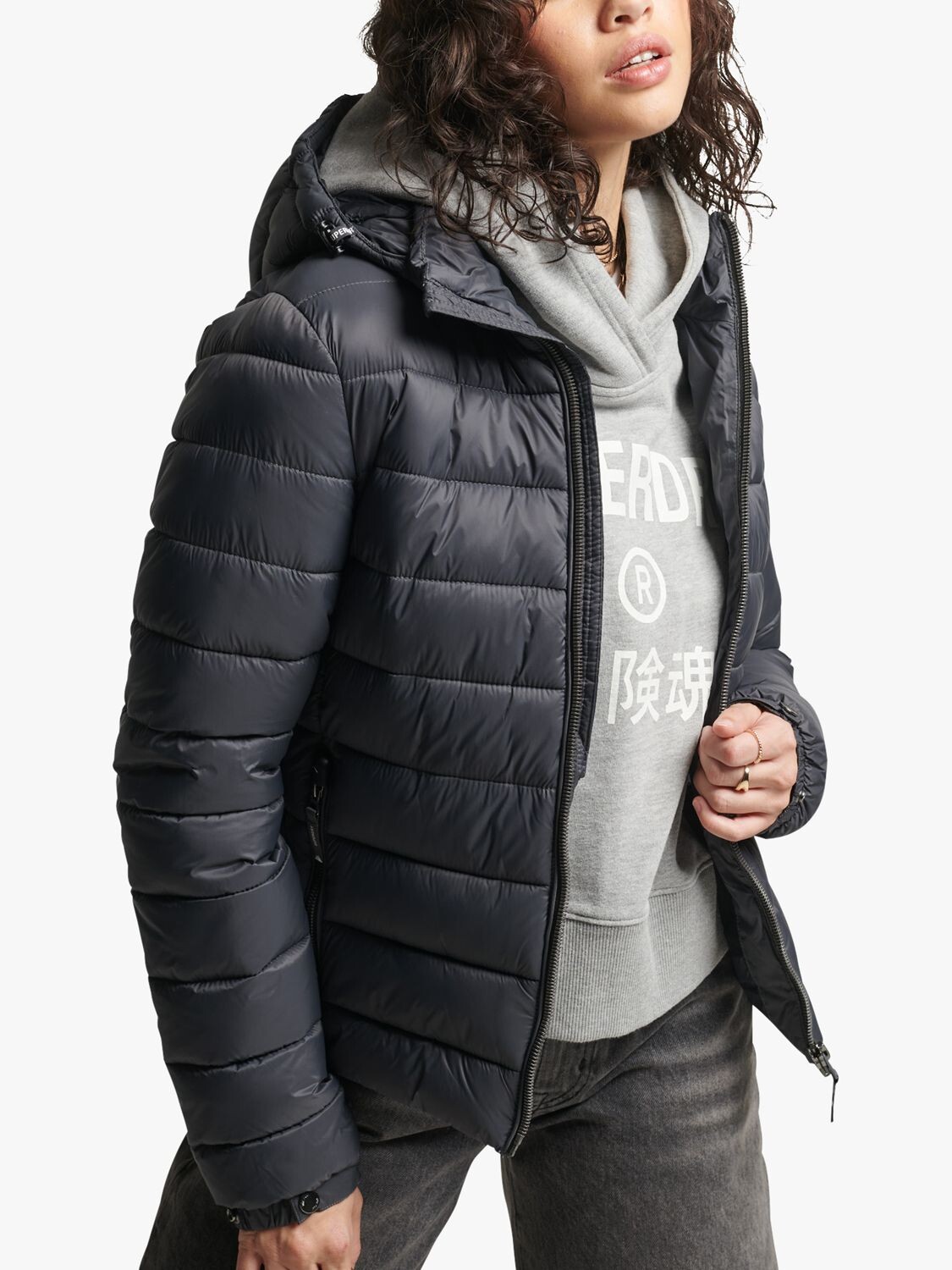 

Пуховик Superdry Fuji, темно-серый