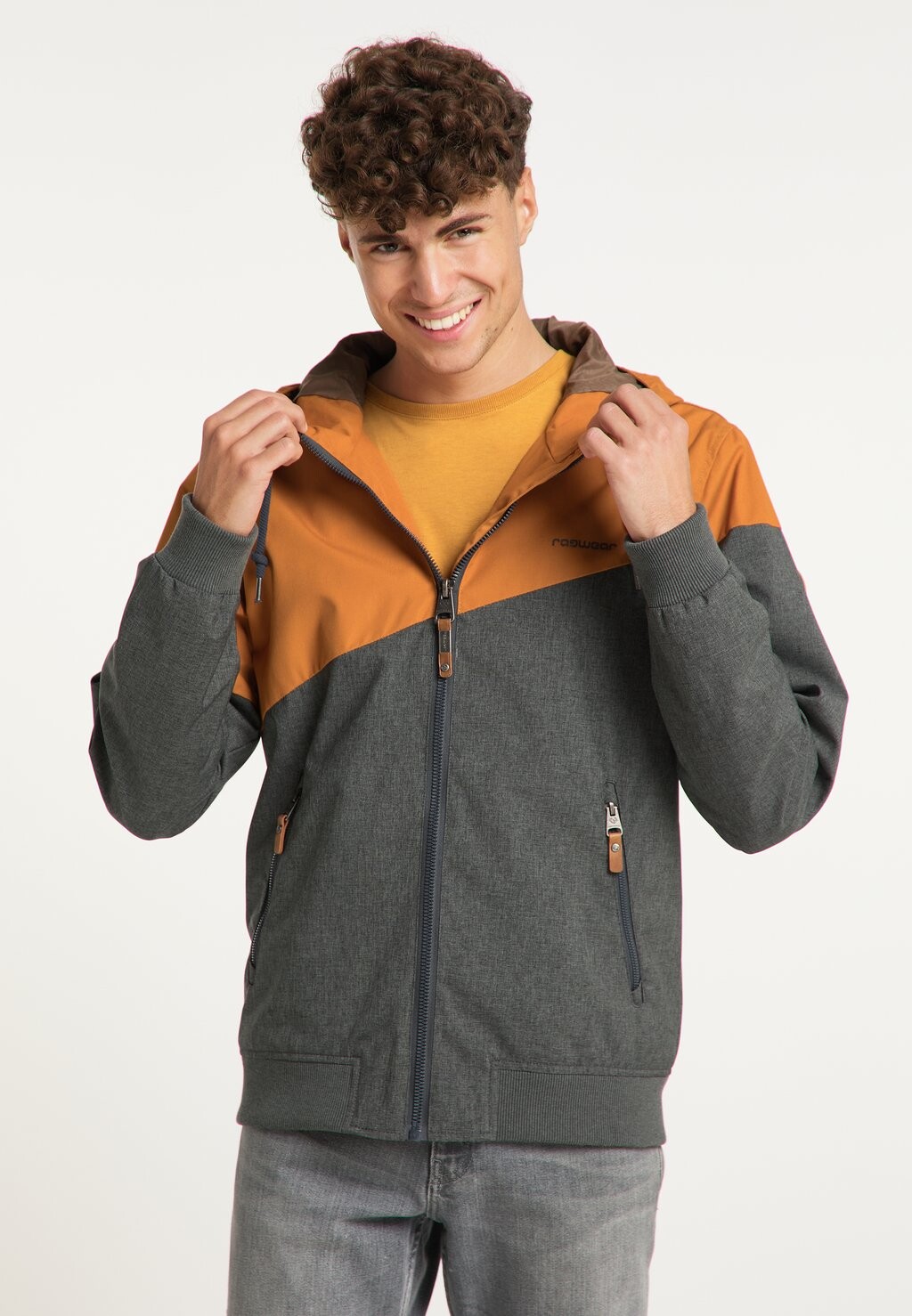 

Летний жакет Ragwear