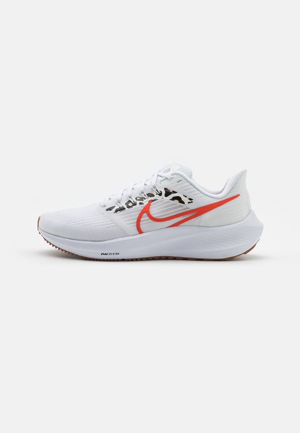 

Кроссовки Nike