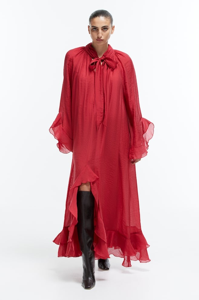 

Платье с воланами и бантом H&M, красный