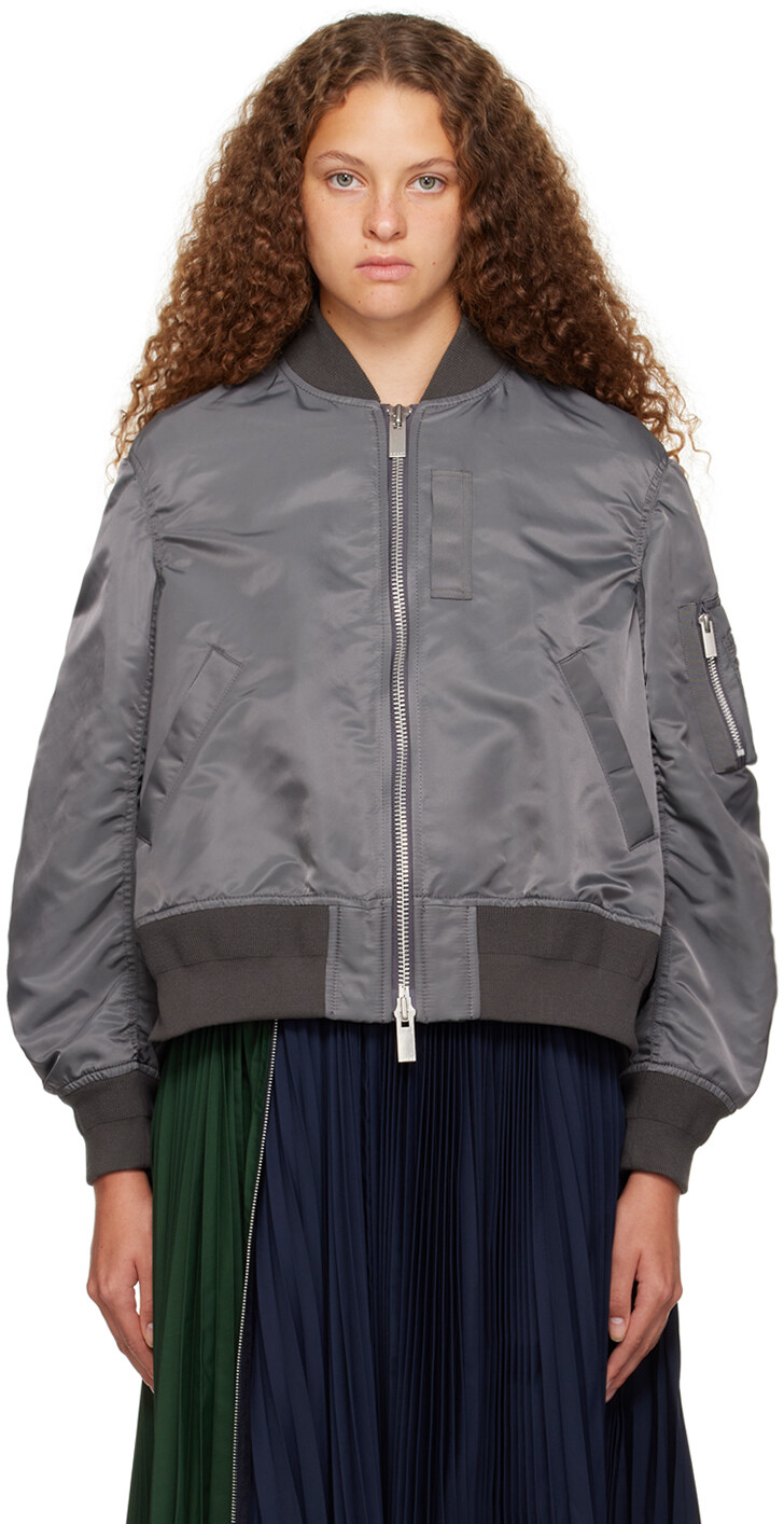 

Серый бомбер со складками sacai
