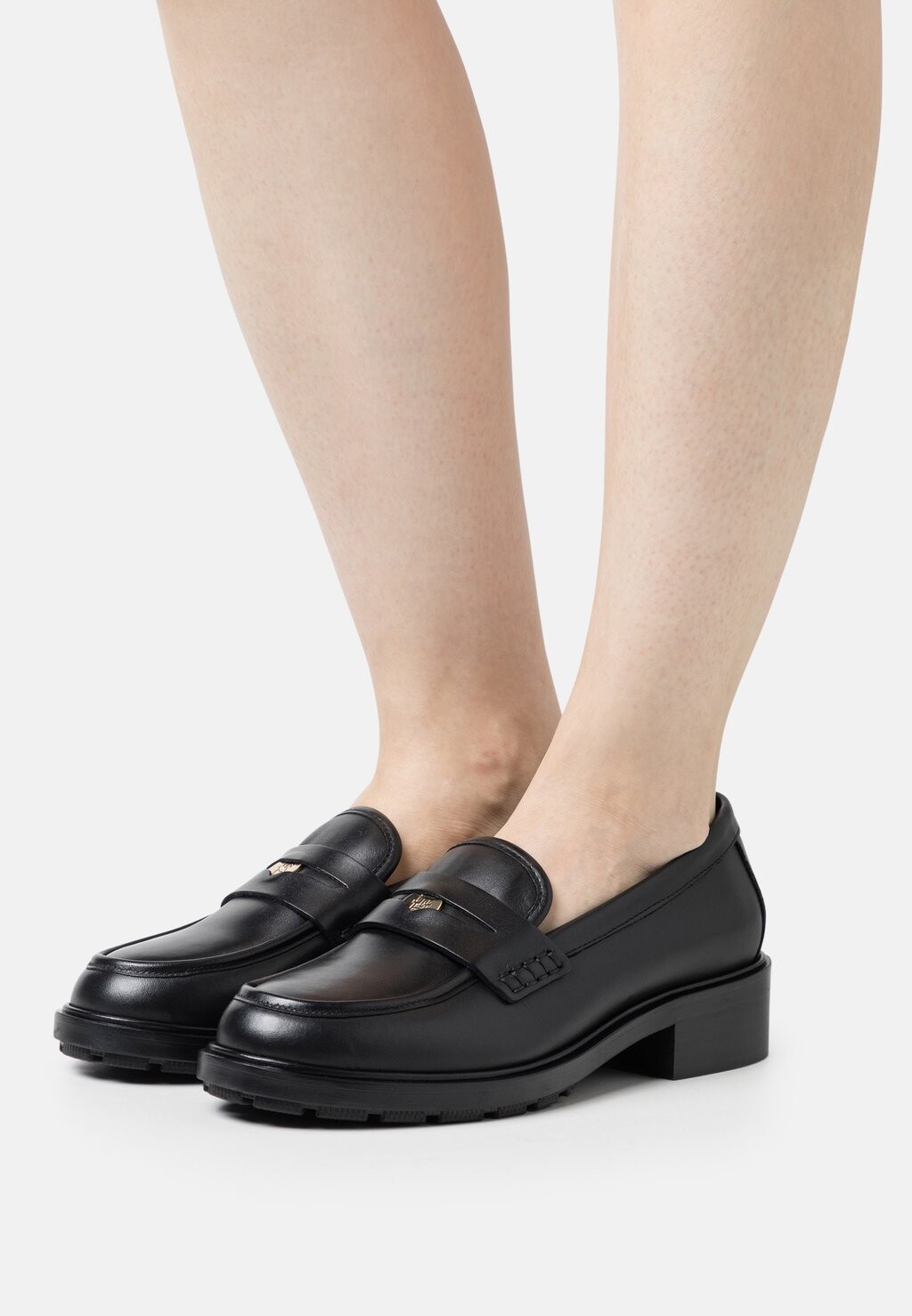 

Лоферы Tommy Hilfiger, черный