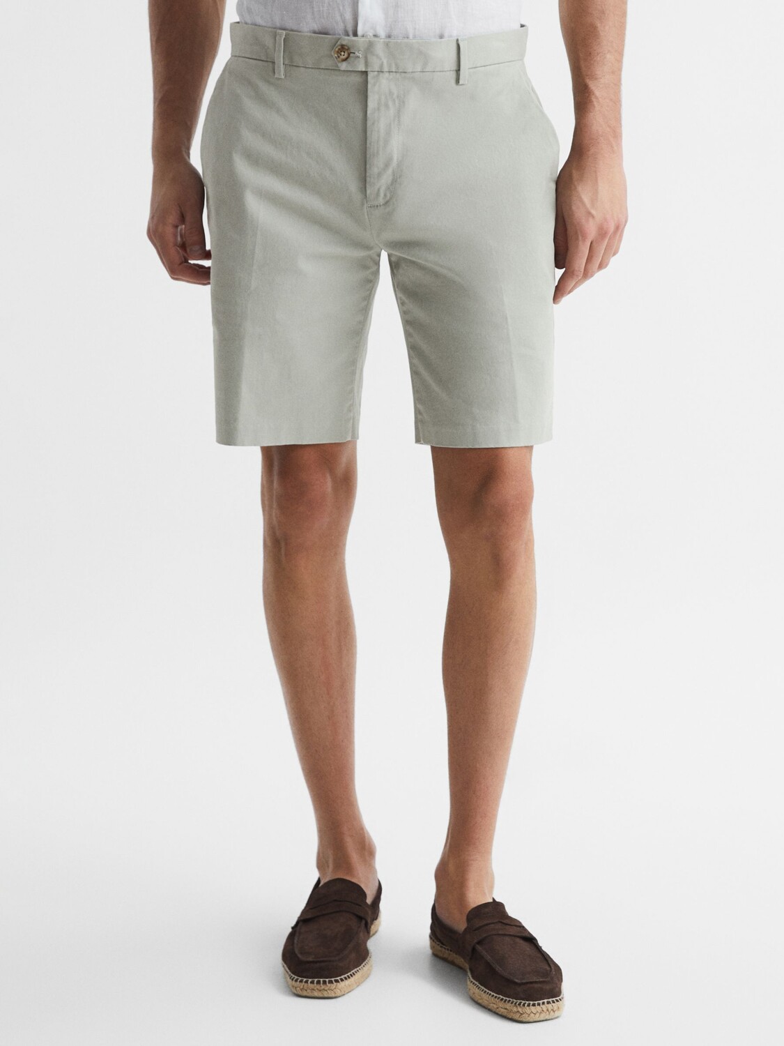 

Повседневные шорты чинос Reiss Wicket, цвет Soft Sage