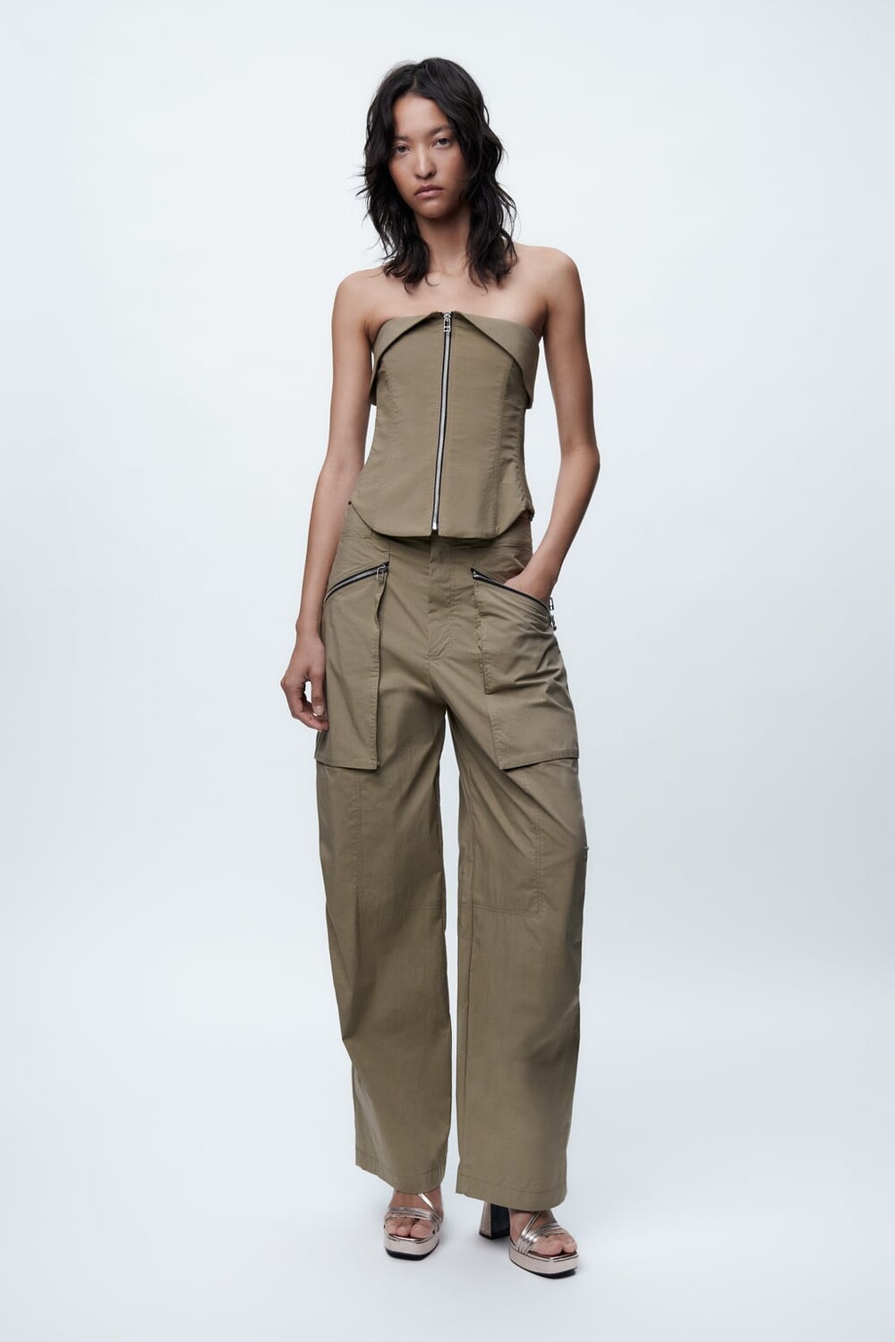 

Брюки с молниями и прошивкой ZARA, хаки