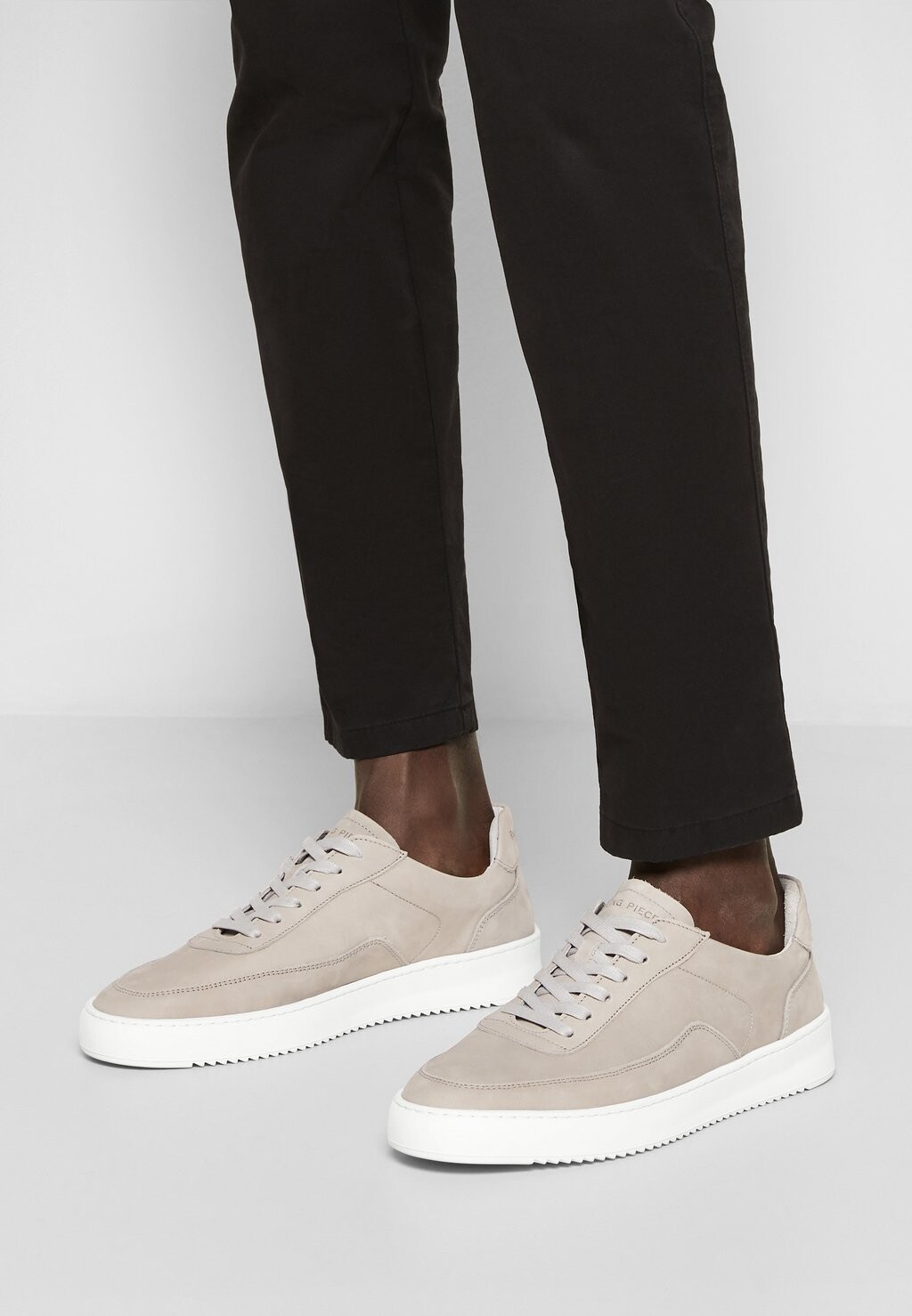 

Кроссовки Filling Pieces, светло-серый