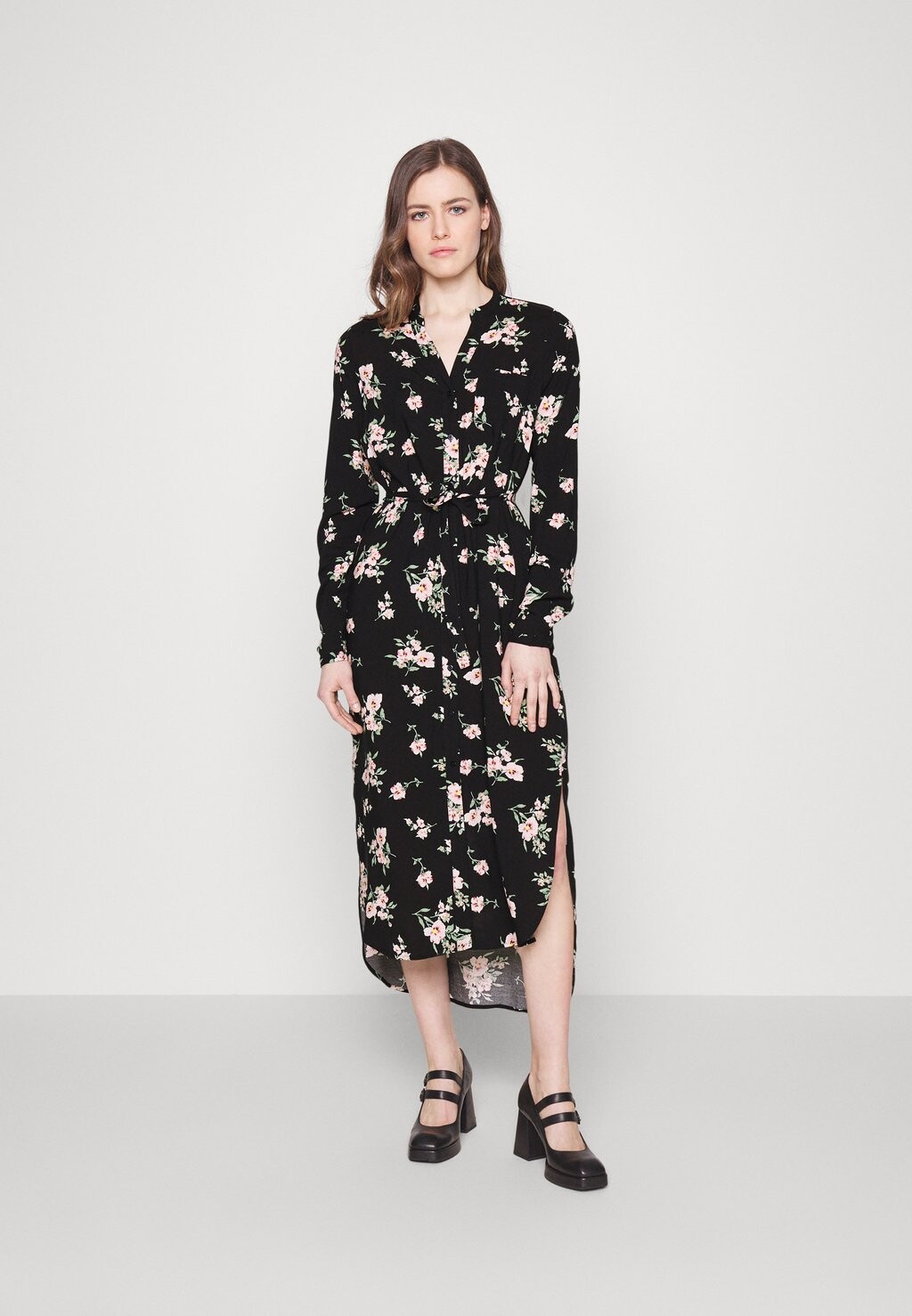 

Летнее платье Vero Moda