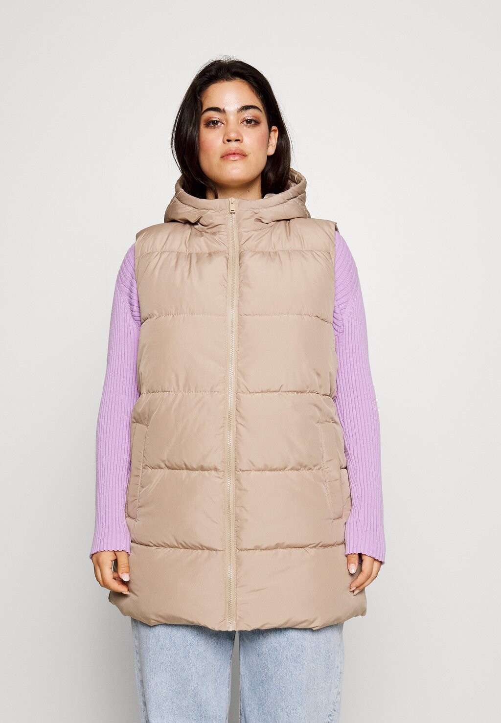 

Жилет Pieces Curve PCBEE NEW PUFFER VEST PLUS SIZE, бежевый