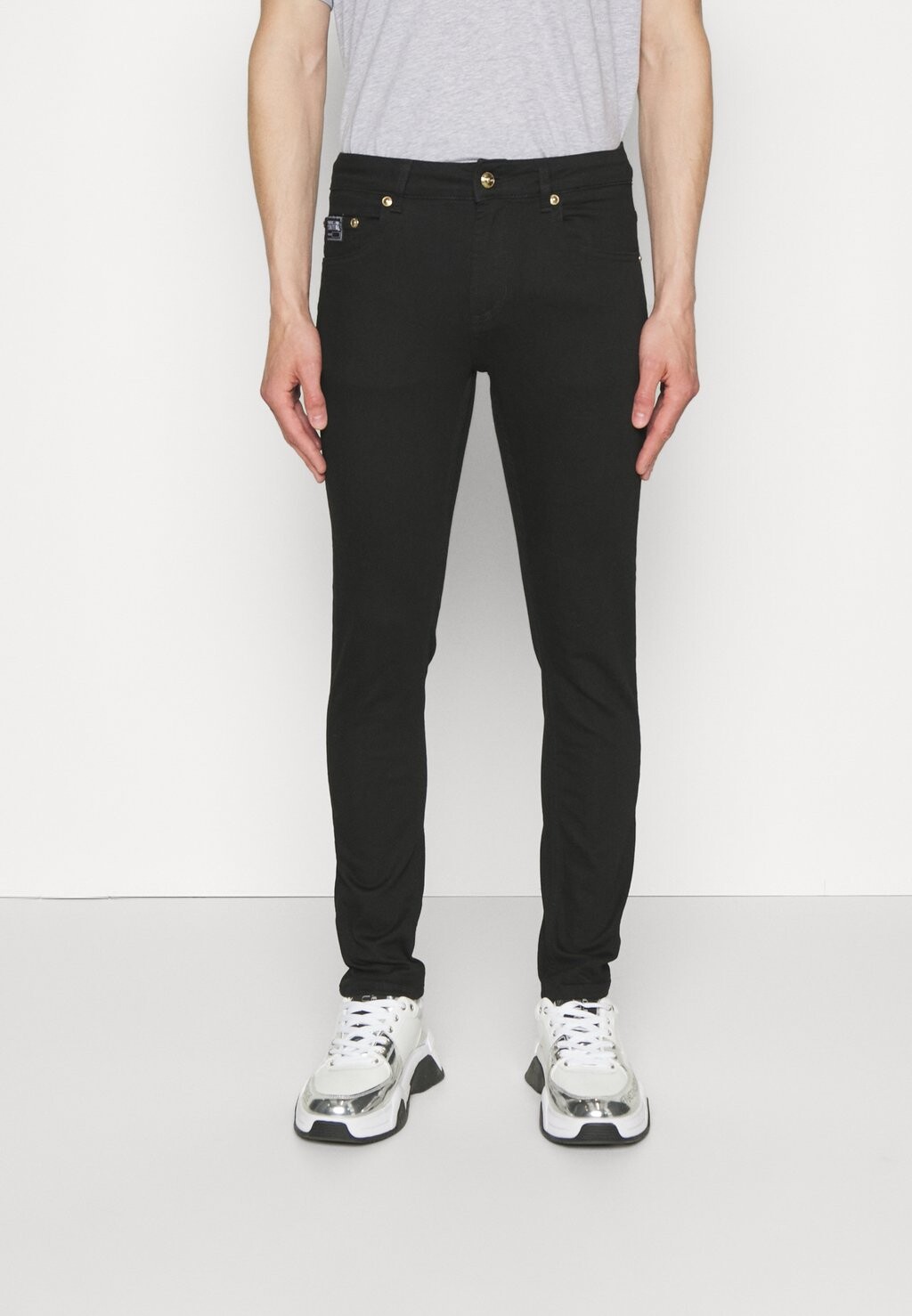 

Джинсы скинни Versace Jeans Couture