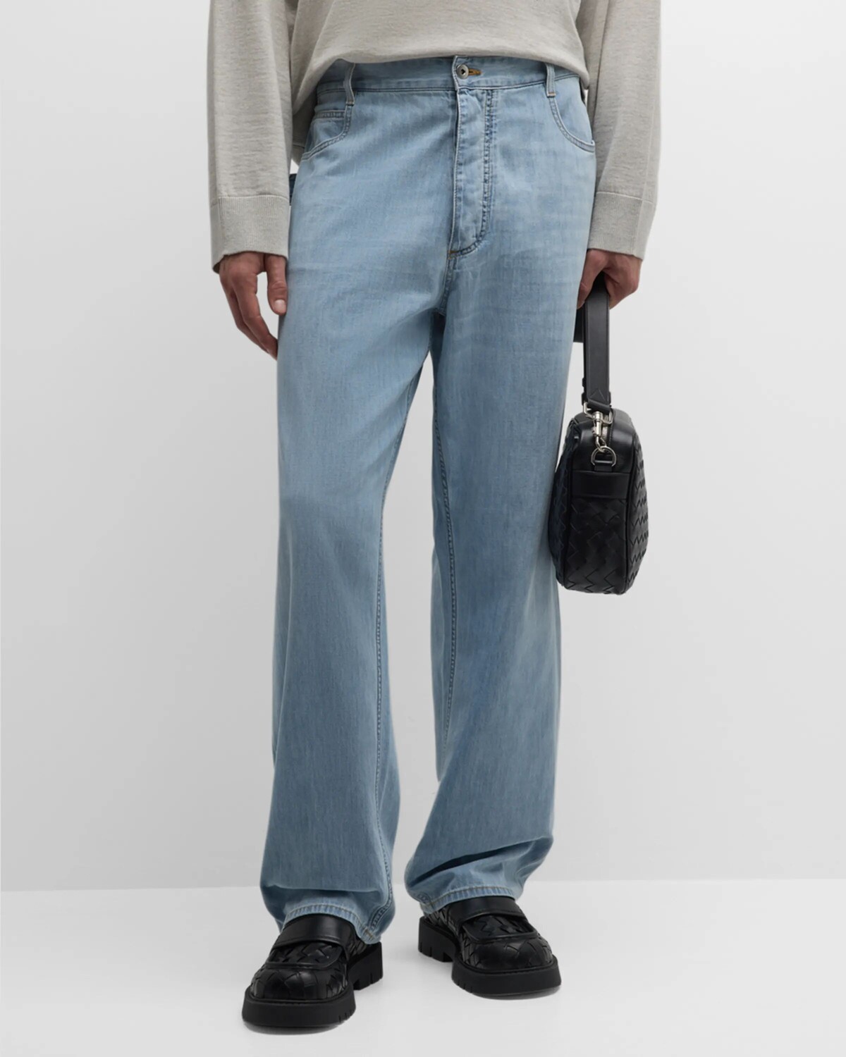

Мужские джинсы из отбеленного светлого денима Bottega Veneta, цвет Sky Blue
