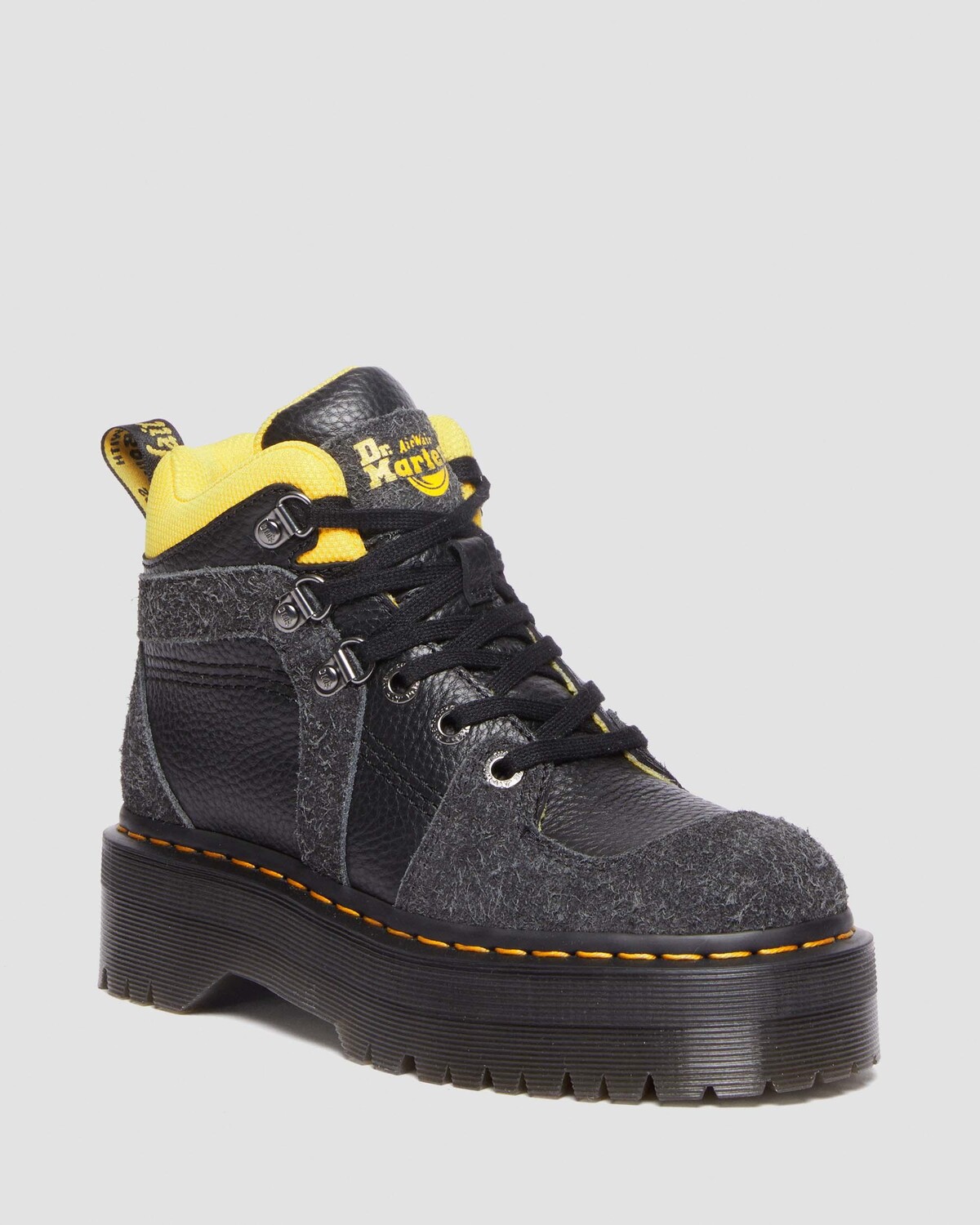 

Походные ботинки Zuma из филированной кожи наппа и замши Dr. Martens