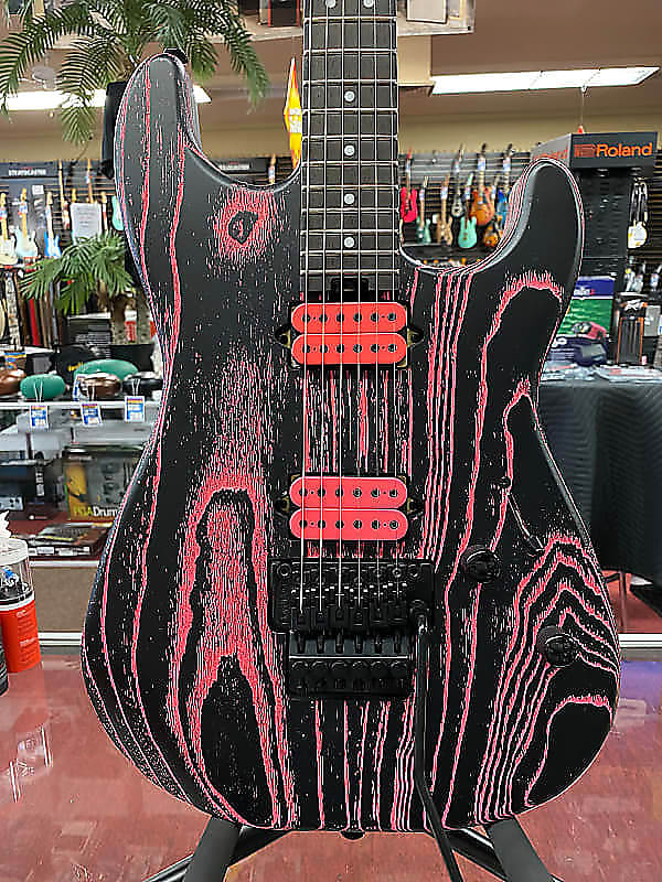 

Электрогитара Charvel Pro-Mod San Dimas Style 1 HH FR E Ash, Ebony Fingerboard, Neon Pink Ash