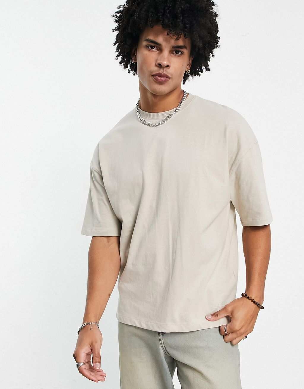 

Бежевая футболка оверсайз Bershka, Бежевый