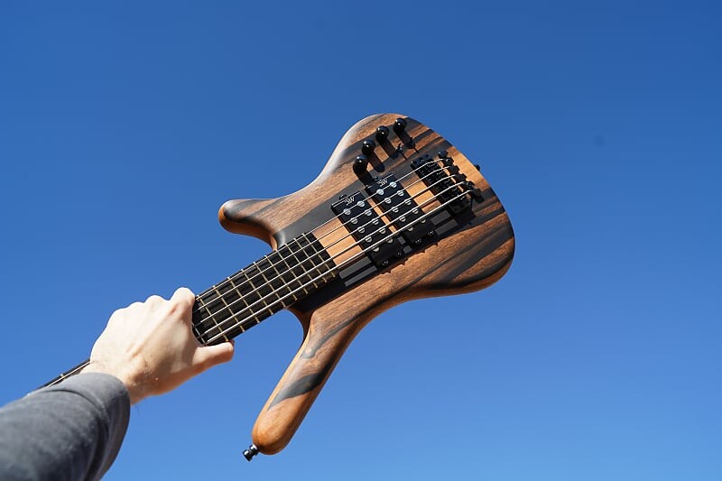 

Басс гитара Warwick Masterbuilt Corvette $$ Neck Through LTD 2023