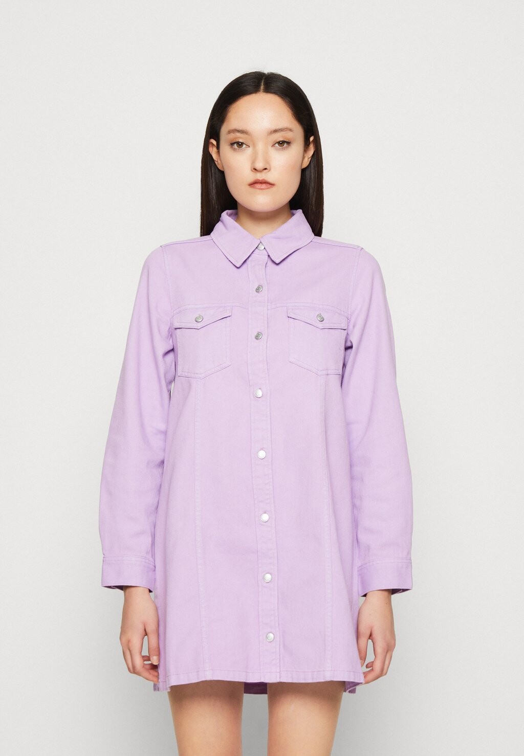 

Джинсовое платье Monki