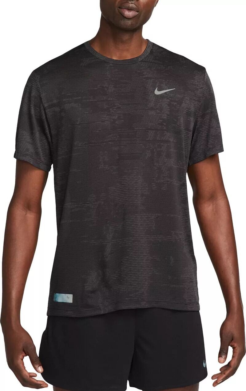 

Мужская беговая футболка Nike Dri-FIT ADV Run Division Techknit с короткими рукавами