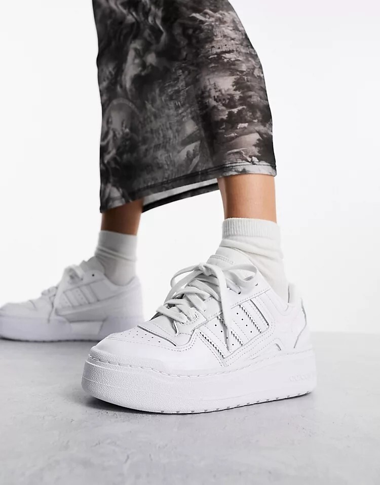

Белые кроссовки на платформе adidas Originals Forum XLG, белый
