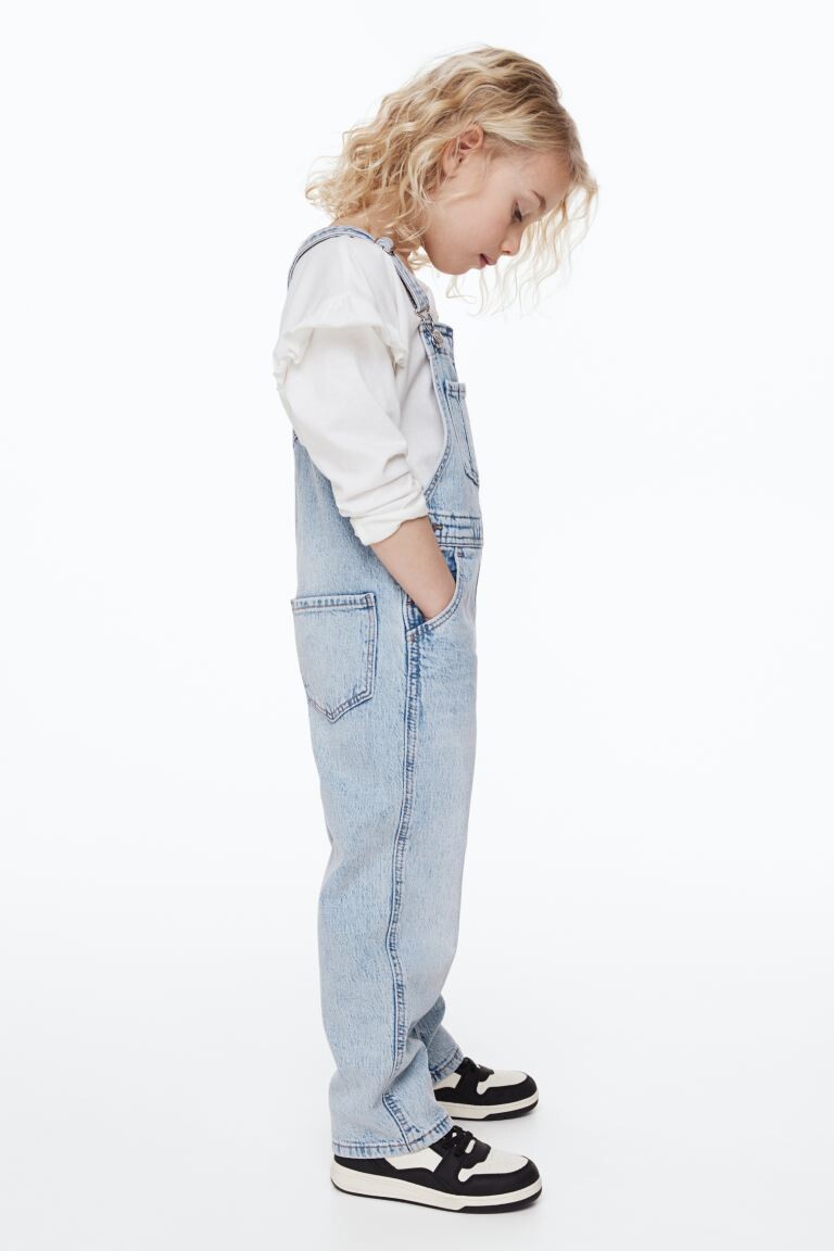 

Джинсовый комбинезон Comfort H&M, светло-голубой деним